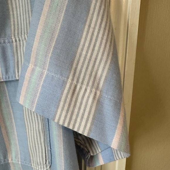 Men’s Knights of Roundtable Short Sleeve Striped Button Down Shirt Size Large - Picture 5 of 7